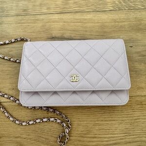 CHANEL Quilted Leather Clutch - Light Lavender